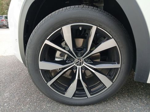 New 2026 Volkswagen Atlas Cross Sport SEL Premium R-Line AWD/4WD image 27