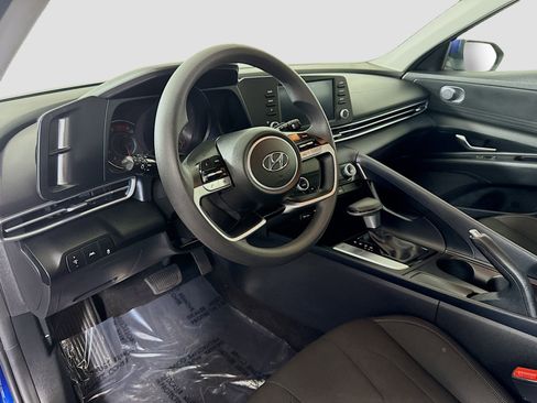 Used 2021 Hyundai Elantra SEL image 23