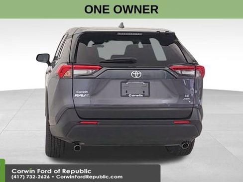 Used 2024 Toyota RAV4 LE image 7