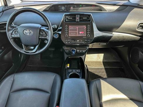 Used 2022 Toyota Prius AWD image 11