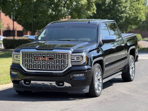 Used 2017 GMC Sierra 1500 Denali w/ Denali Ultimate Package AWD/4WD image 2