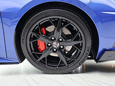 Used 2021 Chevrolet Corvette Stingray Coupe w/ 1LT RWD image 35