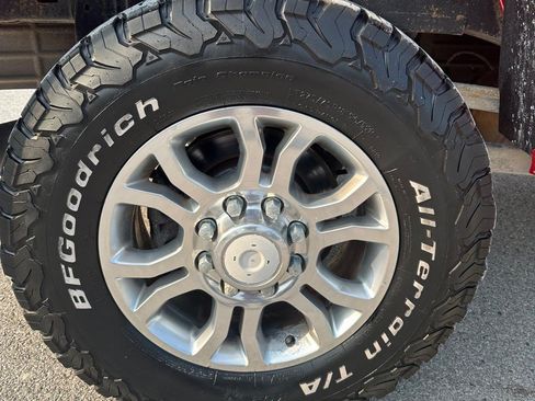 Used 2014 RAM 2500 Laramie AWD/4WD image 12