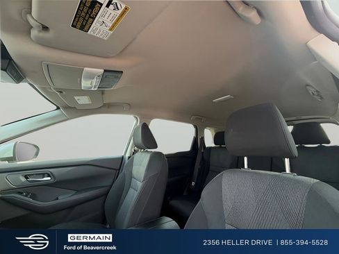 Used 2025 Nissan Rogue SV image 13