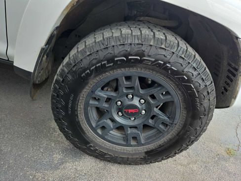 Used 2020 Toyota 4Runner TRD Off-Road Premium w/ Moonroof Package AWD/4WD image 2