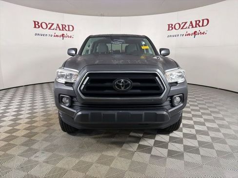Used 2021 Toyota Tacoma SR5 RWD image 2