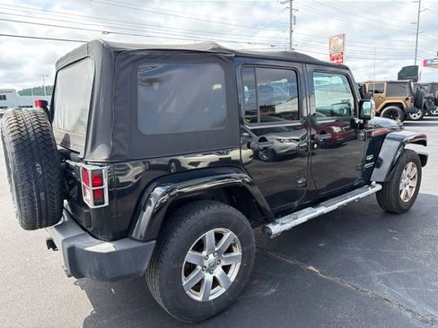 Used 2012 Jeep Wrangler Unlimited Sahara w/ Mopar Chrome Edition Group AWD/4WD image 7
