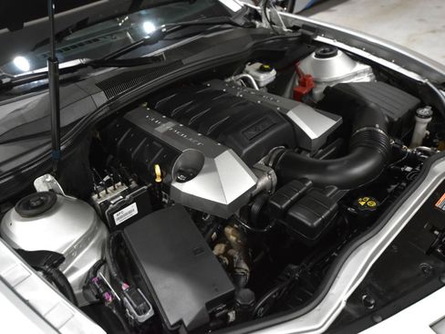 Used 2010 Chevrolet Camaro SS w/ RS Package RWD image 41