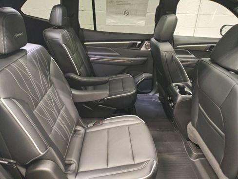 New 2026 Buick Enclave Avenir w/ Super Cruise Package image 12