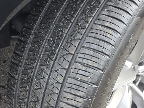 Used 2025 Audi Q3 2.0T Premium w/ Convenience Package image 15