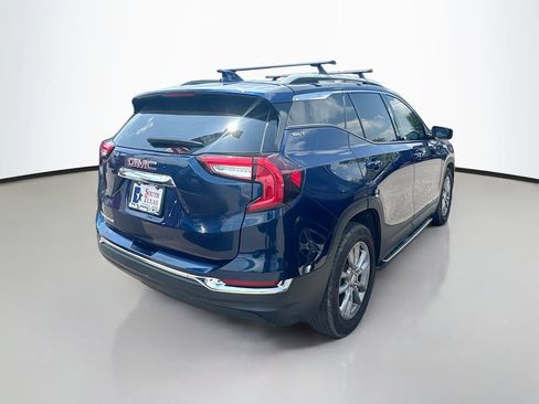 Used 2022 GMC Terrain SLT w/ LPO, 'HIT The Road' Package FWD image 7