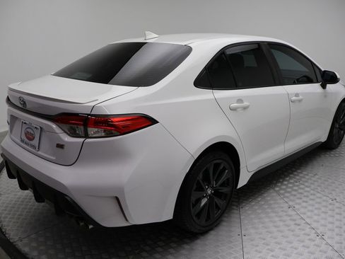 Used 2023 Toyota Corolla SE image 8