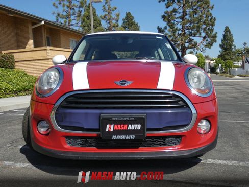 Used 2017 MINI Cooper 2-Door Hardtop FWD image 11