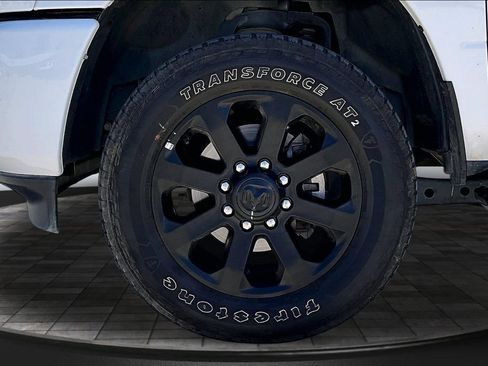Used 2025 RAM 2500 Big Horn AWD/4WD image 31