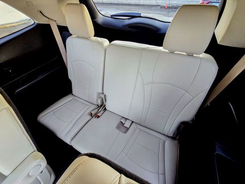 Used 2022 Buick Enclave Essence w/ Experience Buick Package image 30