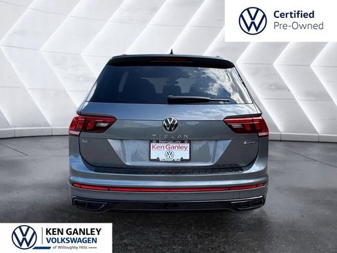 Used 2024 Volkswagen Tiguan SE R-Line AWD/4WD image 3