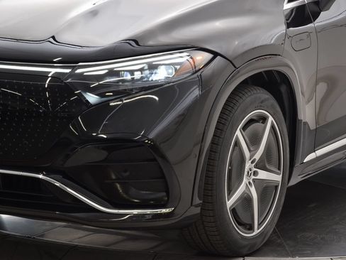 Used 2023 Mercedes-Benz EQS 580 4MATIC SUV image 10