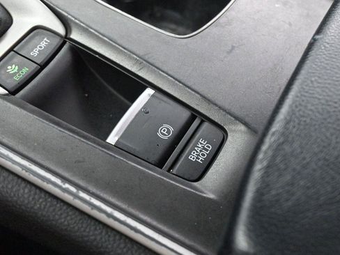 Used 2018 Honda Accord Sport image 20