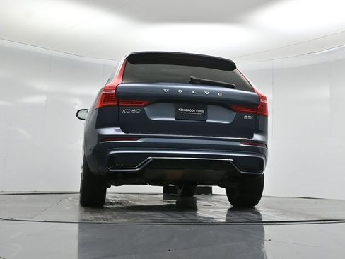 Used 2023 Volvo XC60 B5 Plus image 50