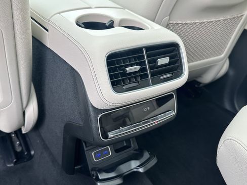New 2026 Mercedes-Benz GLS 450 4MATIC image 27