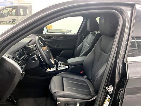 Used 2019 BMW X4 xDrive30i w/ Driving Assistance Package image 10