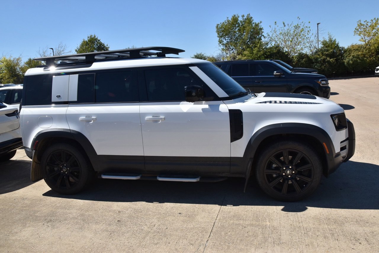 Used 2023 Land Rover Defender 110 S AWD/4WD image 5