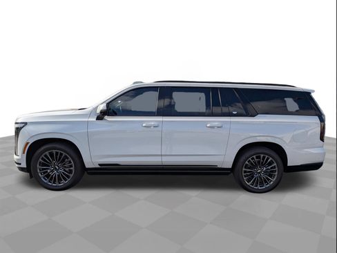Certified 2025 Cadillac Escalade ESV Sport Platinum AWD/4WD image 7