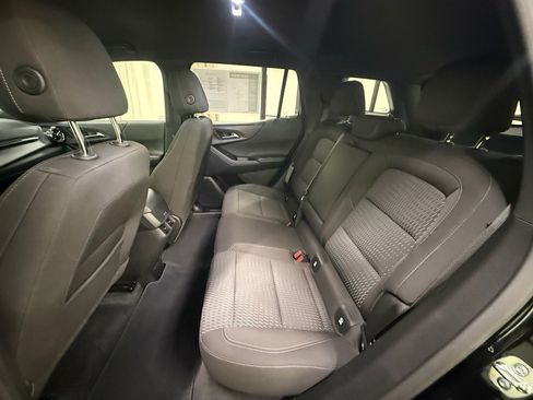 Certified 2025 Chevrolet Equinox LT FWD image 18