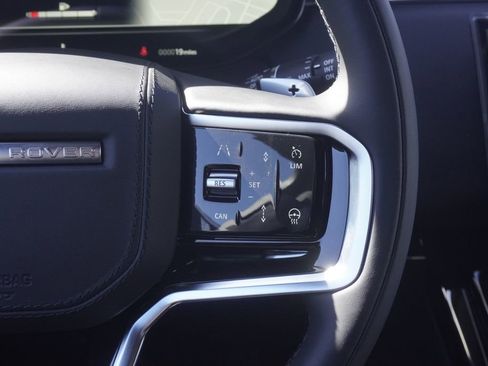 New 2025 Land Rover Range Rover Sport SE image 13