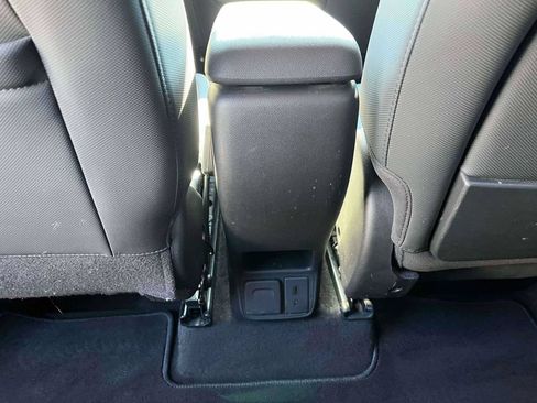 Used 2022 Chevrolet TrailBlazer RS w/ Technology Package FWD image 4