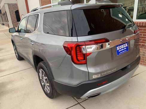 Used 2023 GMC Acadia SLE w/ Driver Convenience Package image 9