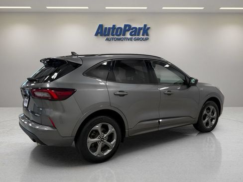 Certified 2024 Ford Escape ST-Line w/ Tech Pack #1 AWD/4WD image 7