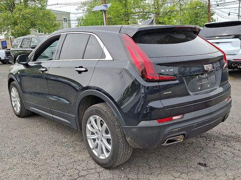 Used 2023 Cadillac XT4 Luxury w/ Cold Weather Package AWD/4WD image 6