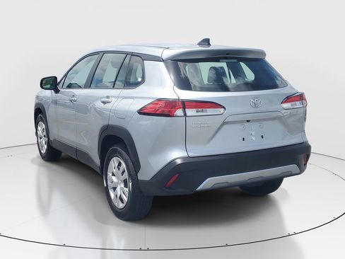 Used 2025 Toyota Corolla Cross L image 5