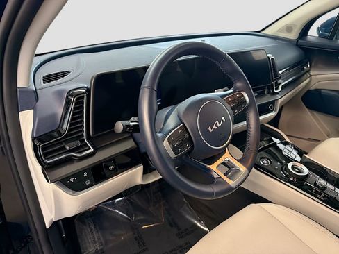 Used 2023 Kia Sportage EX image 11