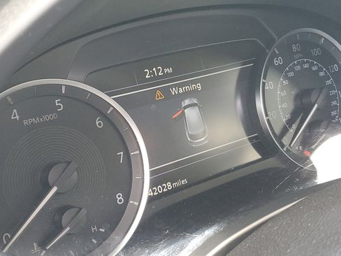 Used 2023 INFINITI QX50 Pure image 10