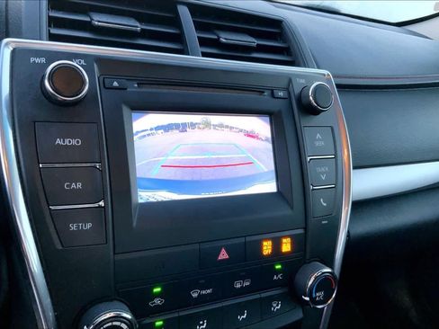 Used 2017 Toyota Camry SE FWD image 28