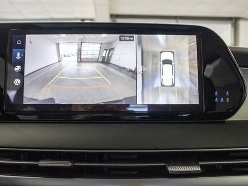 Used 2025 Hyundai Palisade SEL image 17