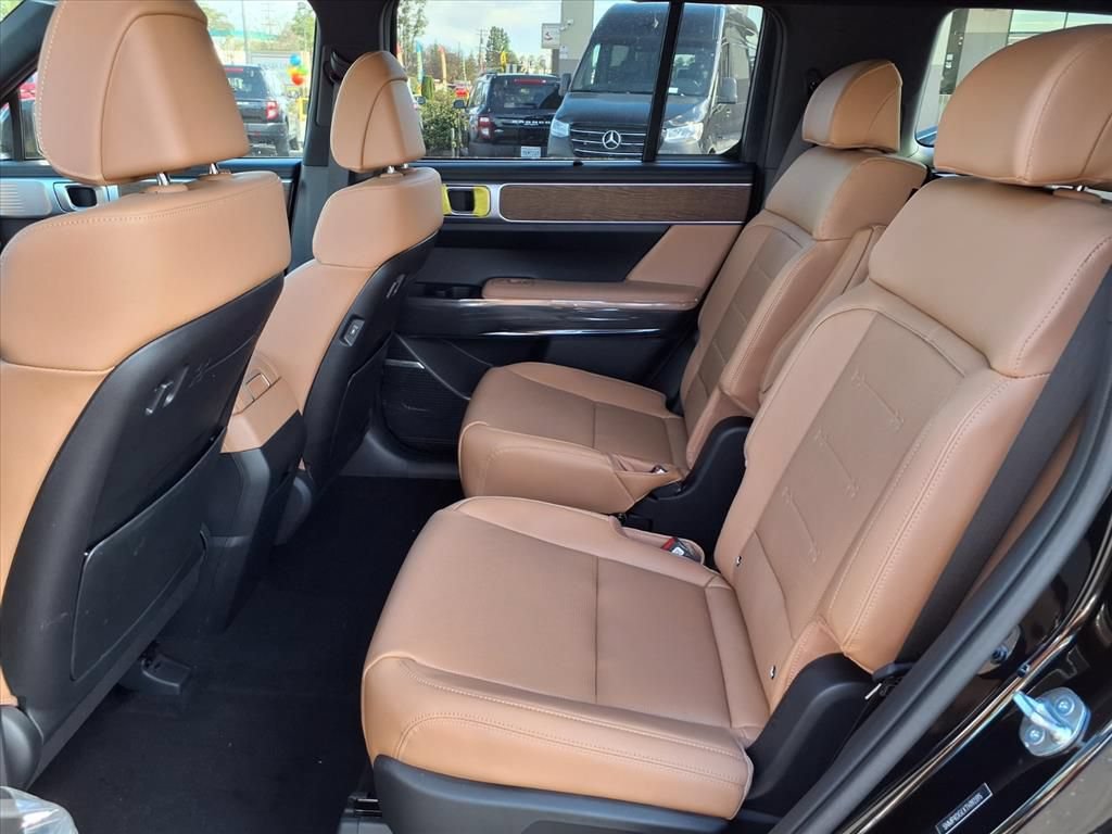 New 2026 Hyundai Santa Fe Limited AWD/4WD image 8