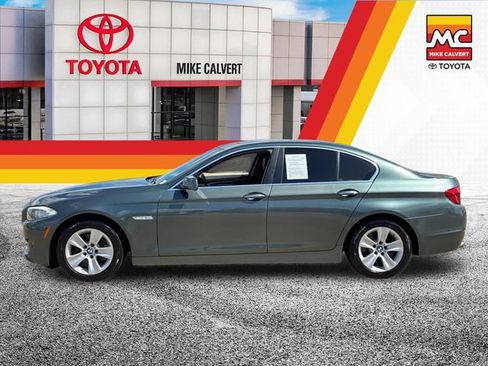 Used 2013 BMW 528i Sedan RWD image 2