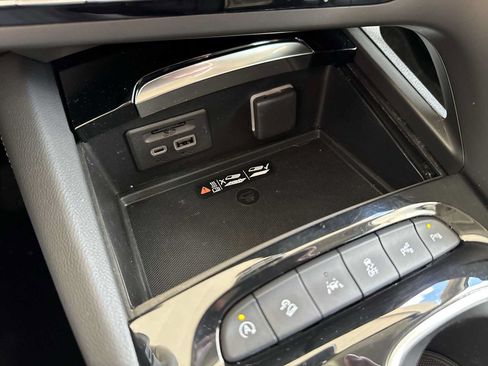 Certified 2023 Buick Envision Avenir AWD/4WD image 40