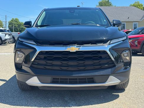 Used 2025 Chevrolet Blazer LT FWD image 9