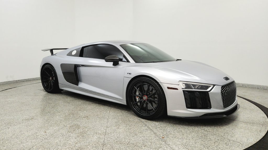 Used 2017 Audi R8 V10 plus AWD/4WD image 7