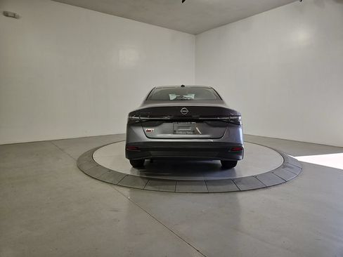 New 2026 Nissan Sentra SV w/ SV Convenience Package FWD image 4