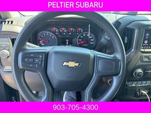 Used 2023 Chevrolet Silverado 1500 Custom image 1