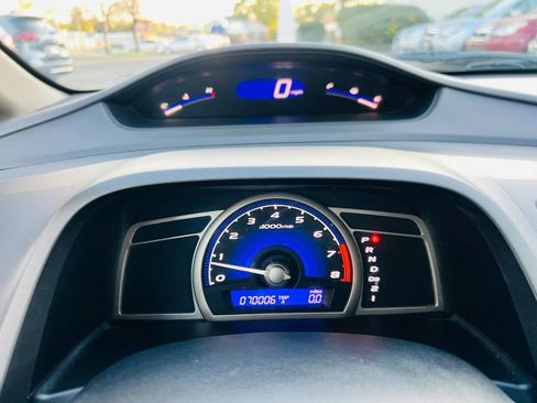 Used 2010 Honda Civic LX image 23