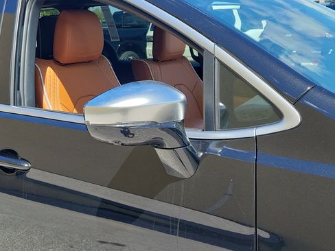 New 2026 Chrysler Pacifica Pinnacle w/ Trailer Tow Group FWD image 9