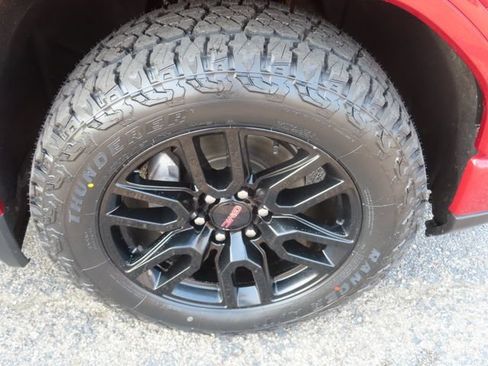 Used 2024 GMC Sierra 1500 Elevation AWD/4WD image 13