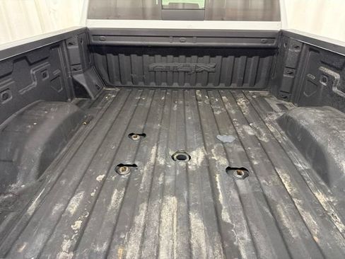 Used 2024 GMC Sierra 2500 AT4X AWD/4WD image 35