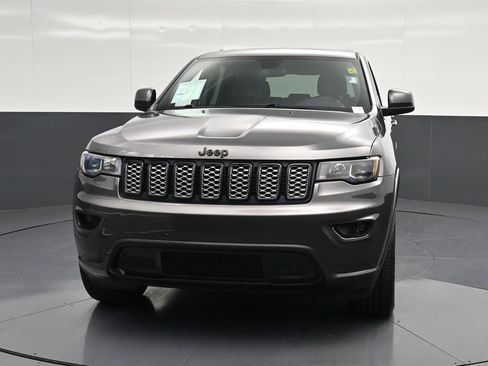 Used 2021 Jeep Grand Cherokee Laredo X RWD image 6